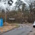 Комплектна трансформаторна підстанція ДТЕК на перетині вулиць П'ята лінія та Лісна у Пущі-Водиці, навколо ліс та дорога