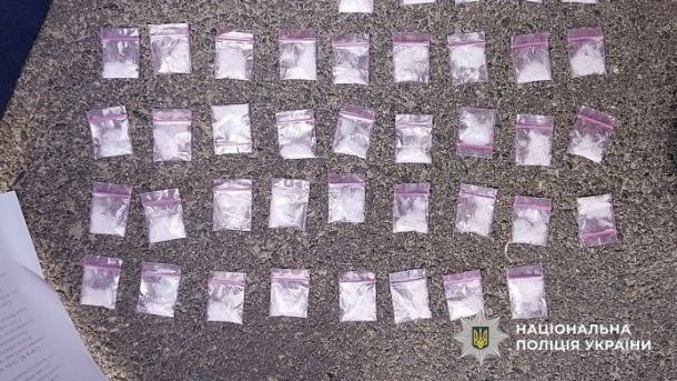 Забруднення повітря на Правому березі Києва: жителям радять зачинити вікна