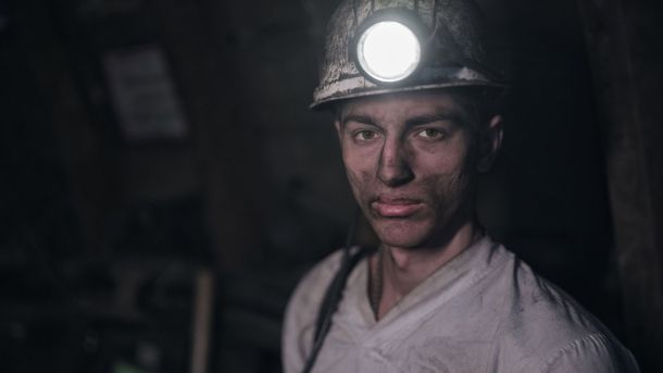Лікарня на Вознесенському узвозі: понад 100 років безперервної роботи Працівник ДТЕК — кадр із виставки «До світла / Into the Light» Костянтина та Влади Ліберових
