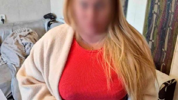 Киянина зобов'язали знести будинок, зведений у лісі Деснянського району Поліцейські на місці стрілянини у дворі житлового будинку на проспекті Академіка Корольова в Києві, де 43-річна жінка поранила чоловіка