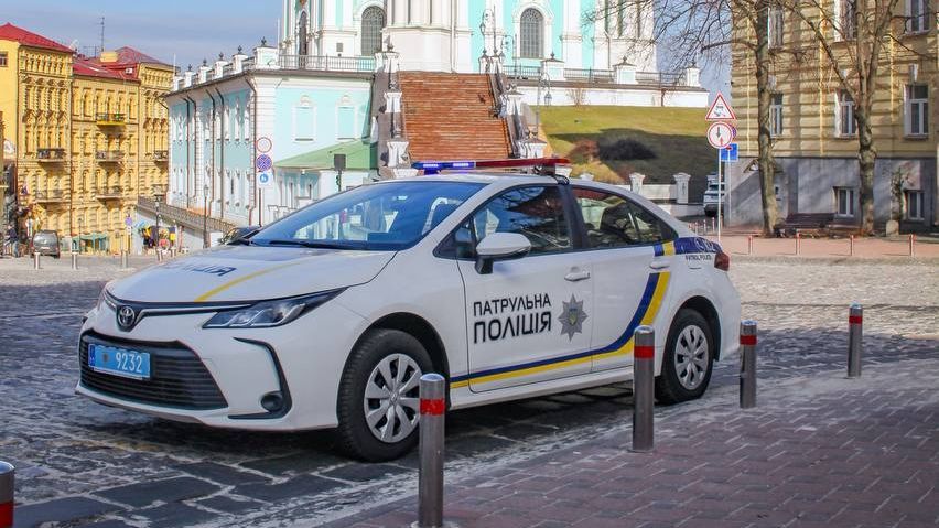 Теракт у Києві: поліція заявила, що агенти РФ кинули вибухівку в приймальню депутата Київради — двоє затриманих