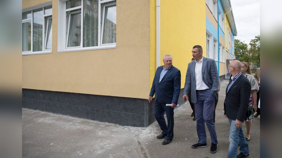 Дитсадок № 585 в Оболонському р-ні 8 місяців без укриття через брак коштів Будівля дитячого садка в Оболонському р-ні Києва, де ремонт укриття зупинився через нестачу фінансування