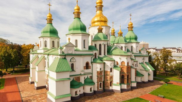Національний заповідник Софія Київська — Софійський собор та дзвіниця на Софійському подвір'ї у Києві