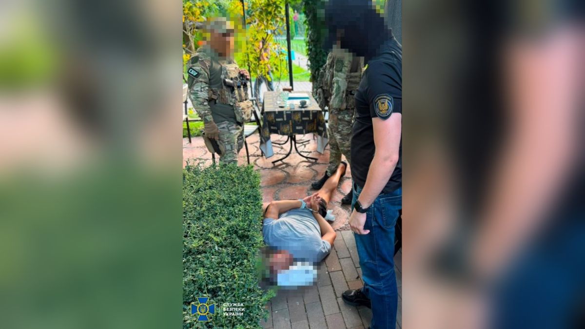 СБУ викрила в Києві схему фіктивного «бронювання» через ІТ-компанії Слідчі СБУ та Нацполіції затримали організаторів схем ухилення від мобілізації, у Києві викрито схему через фіктивні ІТ-компанії