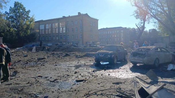 Головні новини Києва | Kyiv.News Департамент охорони здоров'я Києва спростував чутки про закриття Центру дитячої медицини КНП «КМКЛ №5» на вулиці Волинській, 21 у Солом'янському район