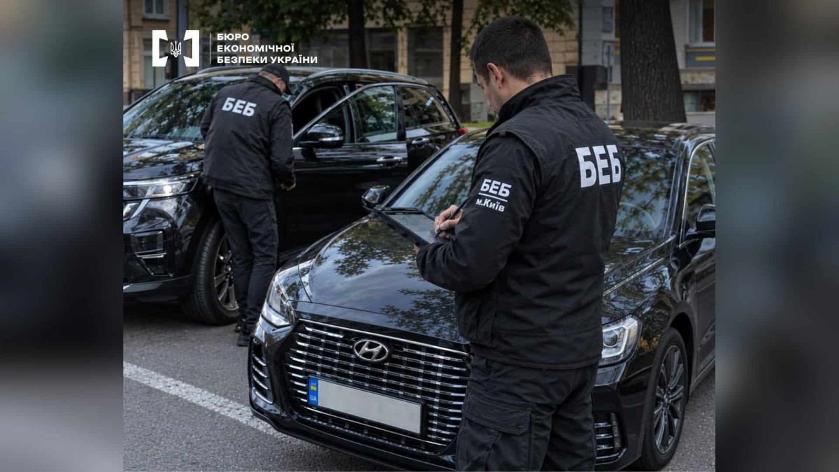 Столичне БЕБ повернуло 12,2 млн грн ПДВ від продавця вживаних авто з Кореї Детективи БЕБ у Києві повернули до бюджету 12,2 млн грн ПДВ від компанії-продавця вживаних авто з Кореї