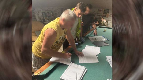 Поліція викрила схему заволодіння землею кіностудії Довженка на 60 млн грн Поліція викрила схему заволодіння землею кіностудії Довженка на 60 млн грн