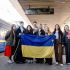 Гурт LELÉKA з командою та прапором України на перроні Центрального вокзалу Києва перед відправленням на Євробачення-2026