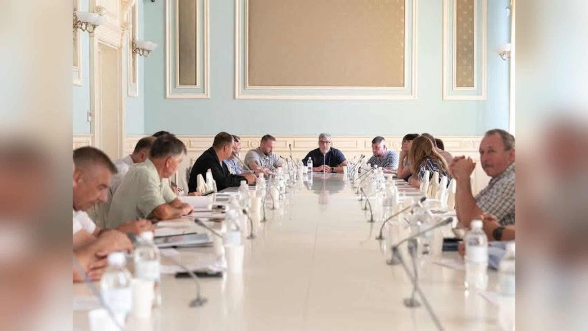 Київська міська державна адміністрація створила Робочу групу для пошуку науково обґрунтованих підходів до відновлення озера Синє у Подільському районі