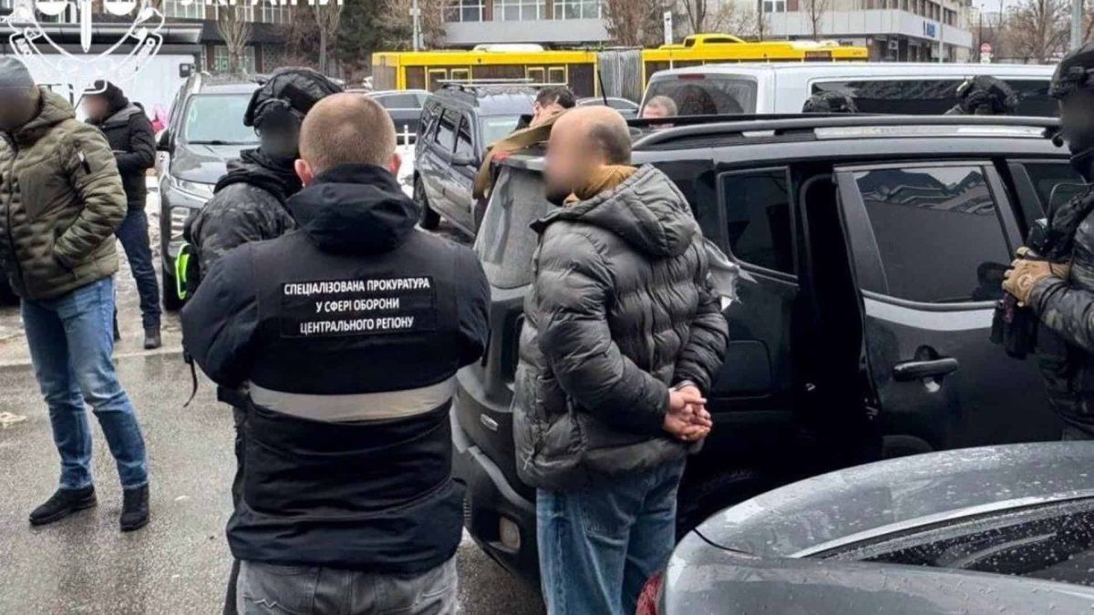 Колишній член ДФТГ судитиметься за хабар $13 тис за службу в тилу