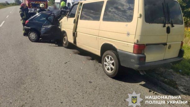 На Бучанщині зіткнулися три авто: травмовано пасажирку Skoda На Бучанщині зіткнулися три авто: травмовано пасажирку Skoda