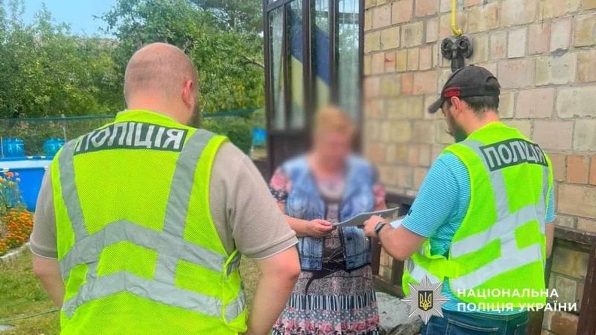 Службовцю КМДА підозрюють у завищенні цін на будматеріали на 1,6 млн грн Службовиця Департаменту муніципальної безпеки КМДА підозрюється у закупівлі будматеріалів за завищеними цінами — збитки бюджету перевищили 1,6 млн гри