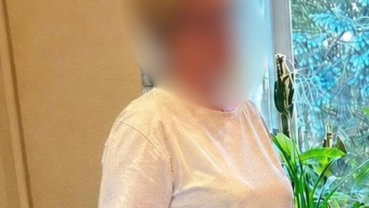 Підрядник встановив дешеві іржаві стовпи на дорозі в Києві: збиток 850 тис. грн Заіржавілі стовпи освітлення на київській дорозі, встановлені замість передбачених договором опор вартістю понад 850 тис. грн