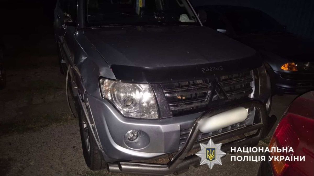 Mitsubishi Pajero, який у Миронівці збив 76-річного велосипедиста, на майданчику поліції після ДТП