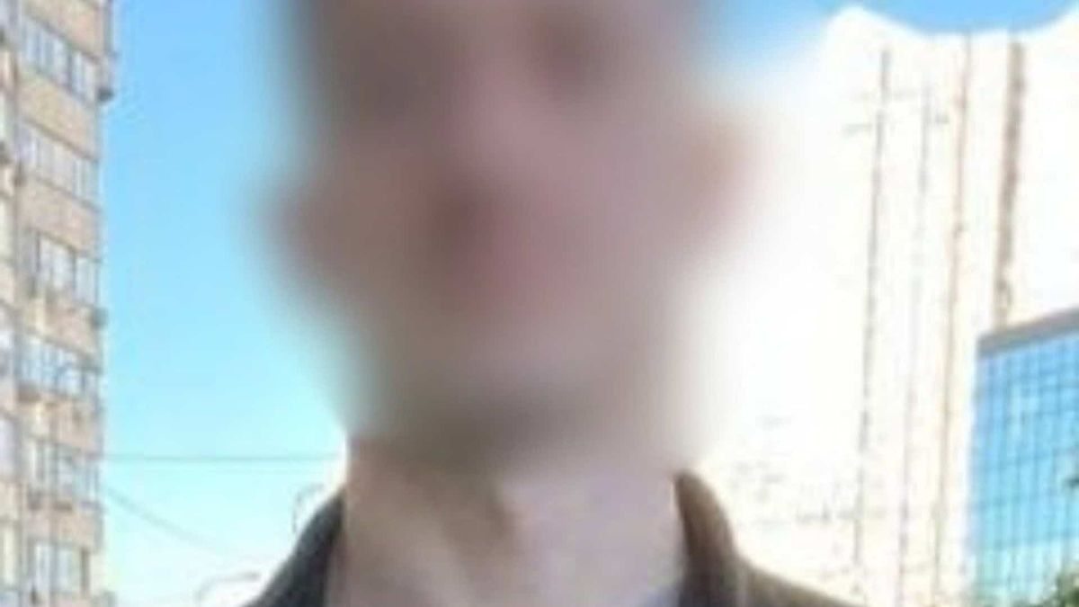 Поліцейські затримали 35-річного київського наркоторговця з кокаїном у банці від дитячого харчування вартістю 3 млн грн