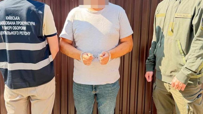Руїни житлової забудови у Вишневому після ракетного удару РФ: 7 загиблих, 13 гектарів знищено, двох посадовців затримано