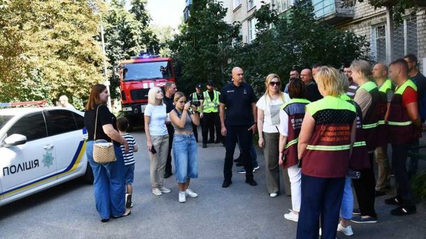 Олександр Усик відвідав поранених нацгвардійців і подякував за мужність