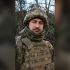 Головні новини Києва | Kyiv.News Юрій Горобець у шоломі та бронежилеті на тлі дерев — оператор БПЛА 501-го батальйону морської піхоти, який загинув на Донецькому напрямку