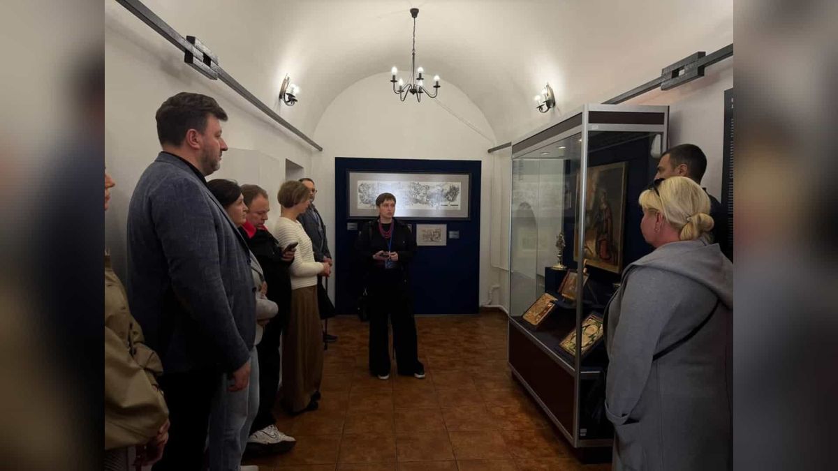У Лаврі відкрили виставку до сторіччя заповідника з іконами й стародруками Виставка «Століття подвижництва» у Національному заповіднику «Києво-Печерська лавра» з архівними світлинами, іконами та стародруками