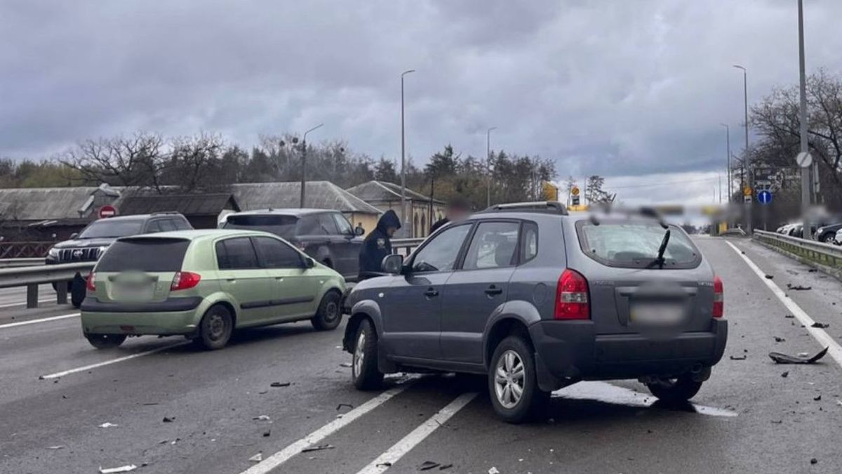 ДТП на Берестейському шосе: автомобілі та ускладнений рух у напрямку Києва 8 квітня 2026 року