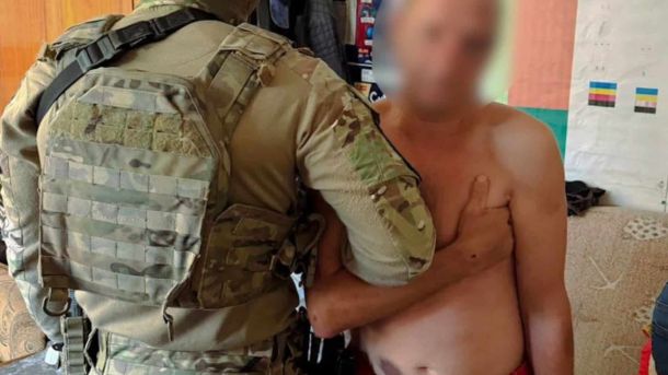 Графіті Софійського собору: екскурсія 26 липня за 500 грн Поліцейські Бучанського району затримали 36-річного жителя Білогородки за незаконне зберігання гранати Ф-1 та патронів різних калібрів