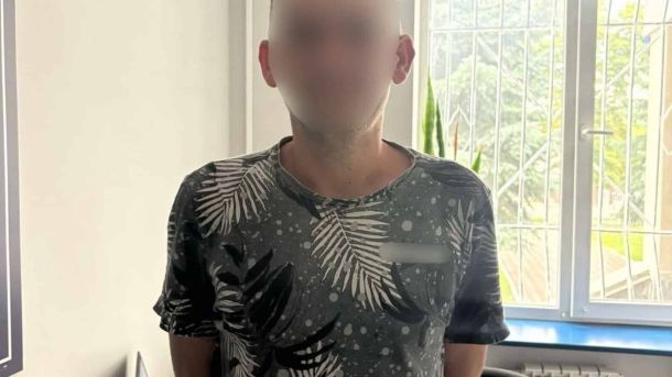 Київ: колишній суддя стріляв біля дитмайданчика під час сварки Поліцейські Київщини затримали 43-річного мешканця Броварів за пограбування із проникненням до будинку та нападом на господаря