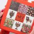Головні новини Києва | Kyiv.News Жіночі руки тримають коробку гри-мемо Ukrainian Traditional Art In Your Memory з музейними експонатами