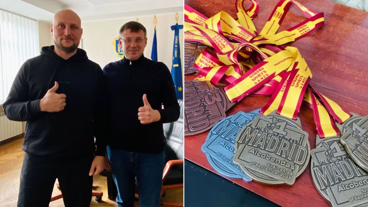 Двоє чоловіків позують із жестом «палець угору», поруч — медалі з написом Madrid Alcobendas Spain 2025