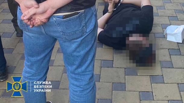 У Києві затримали двох паліїв: за гроші спалили 4 автівки у Шевченківському районі