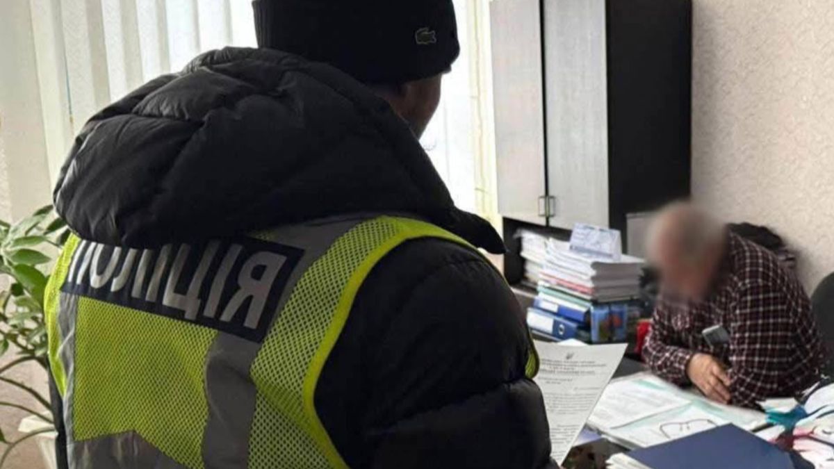 Слідчі Святошинського управління розслідують справу директора психоінтернату — закупівлю м'яса для пацієнтів за завищеними цінами