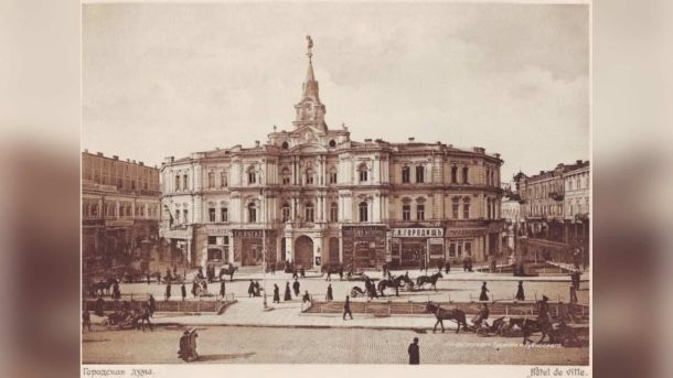 На Куренівці знесли київський склотарний завод заради ЖК Постер кінотрилогії про Київ початку XX століття — «Місто з химерами», присвяченої Бейлісу, Городецькому і Сікорському