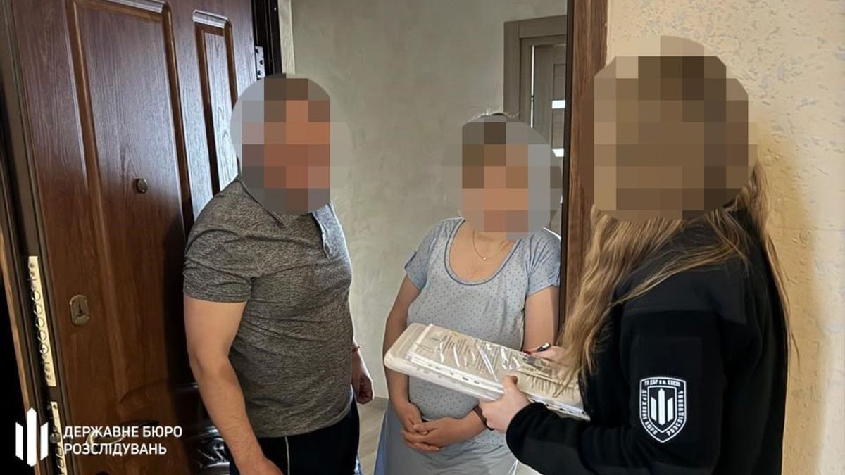 ДБР викрило правоохоронця на $9 тис. хабарі за бронь