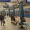 Пасажири на станції метро