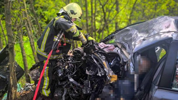 Катували та тримали у ямі: двом військовим РФ повідомлено підозру Смертельне ДТП біля Бишева: загинули двоє