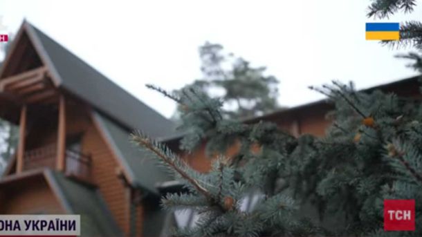 Ексдиректора спортшколи «Козак» підозрюють у розтраті понад 740 тисяч гривень на ремонті Фазенда Віктора Медведчука