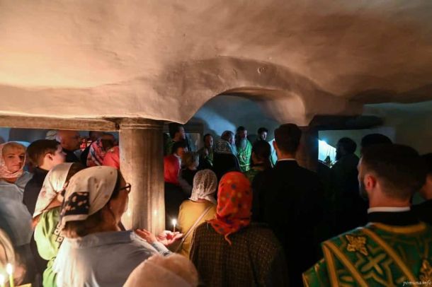 Митрополит Епіфаній звершив акафіст у Ближніх печерах Лаври 23 липня Блаженніший Митрополит Київський і всієї України Епіфаній звершив акафіст преподобному Агапіту Києво-Печерському у Введенському храмі Ближніх