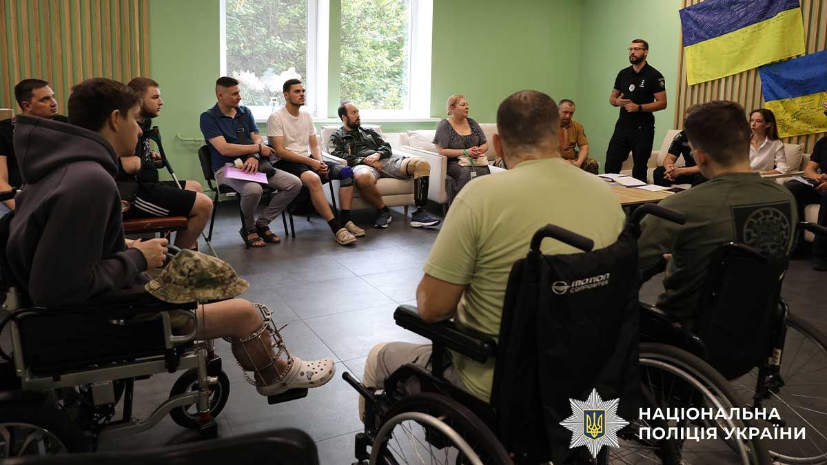 : Поліція Києва закликає ветеранів до служби