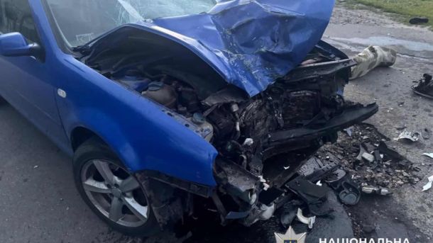 Місце ДТП у Переяславі на Київщині, де зіткнулися Volkswagen і мотоцикл, постраждалий госпіталізований