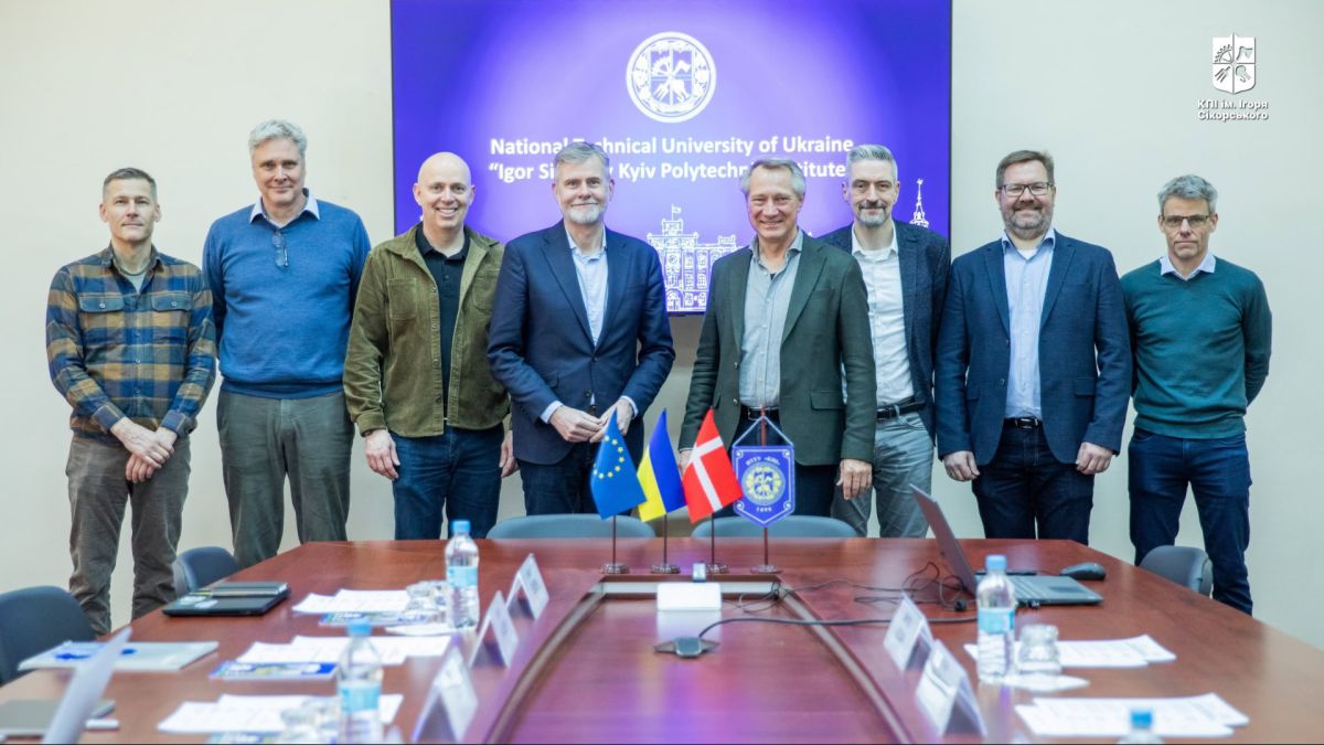 Представники данських університетів та компанії SkyFall на зустрічі в КПІ ім. Ігоря Сікорського в Києві