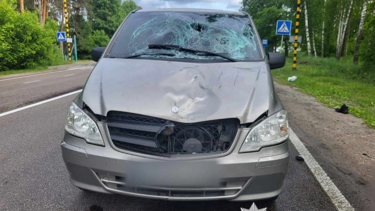 Смертельне ДТП на Вишгородщині: водій Mercedes збив пішохода Смертельне ДТП на Вишгородщині: водій Mercedes збив пішохода