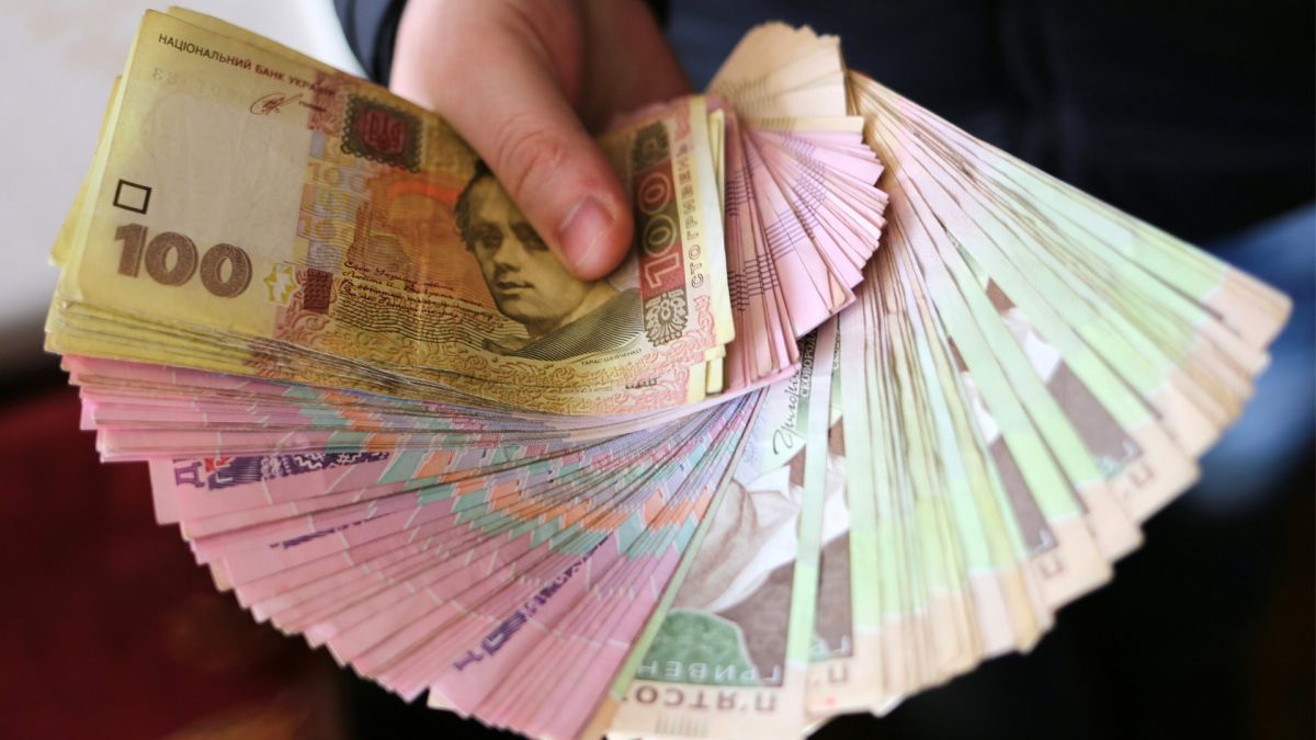 Інфографіка програми матеріальної допомоги мешканцям будинків із пошкодженими інженерними мережами у Києві