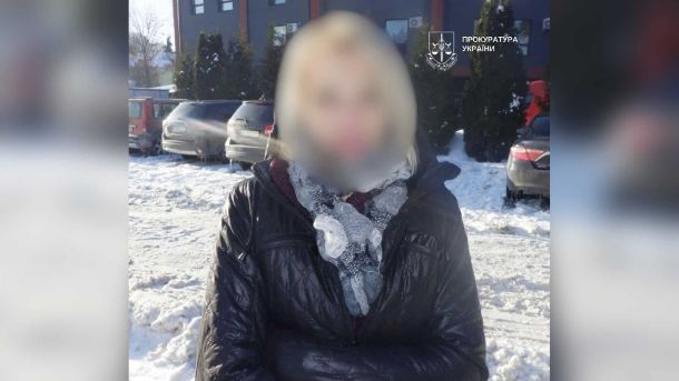 37-річний киянин пограбував 91-річну пенсіонерку у дворі багатоповерхівки Засуджена жінка за продаж психотропної речовини PVP у Києві отримала 9 років позбавлення волі