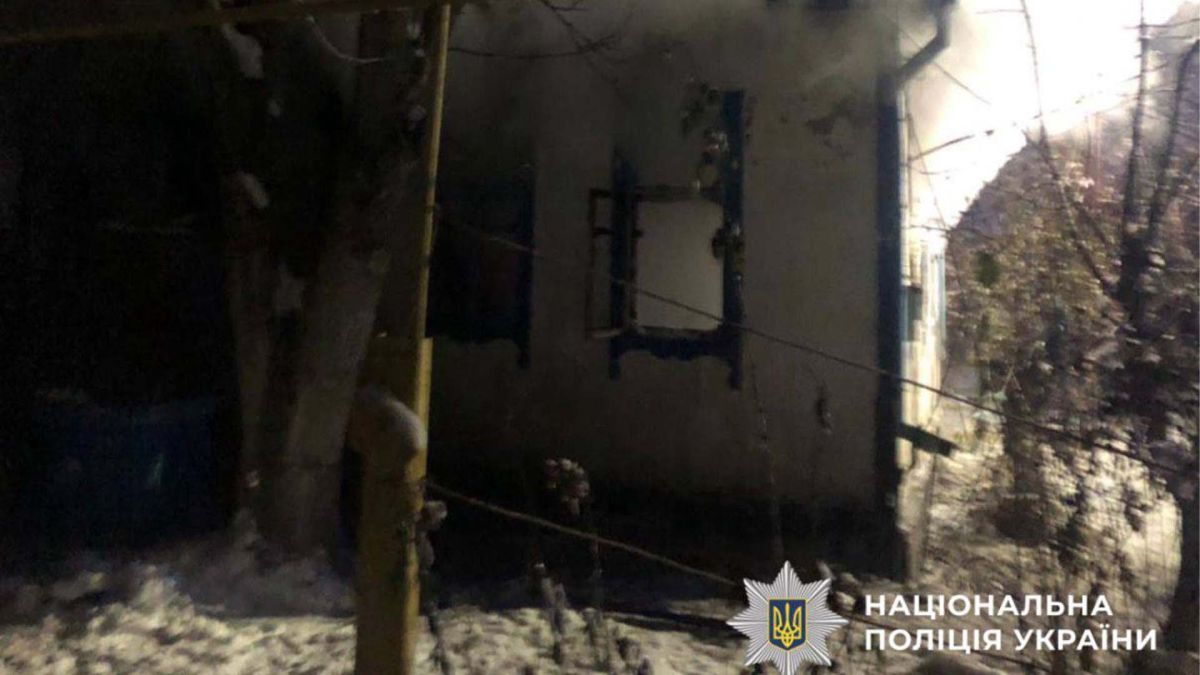 Обгорівша будівля