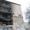 Зруйнований житловий будинок у Бучі зі слідами обстрілів та пожежі після 33 днів російської окупації
