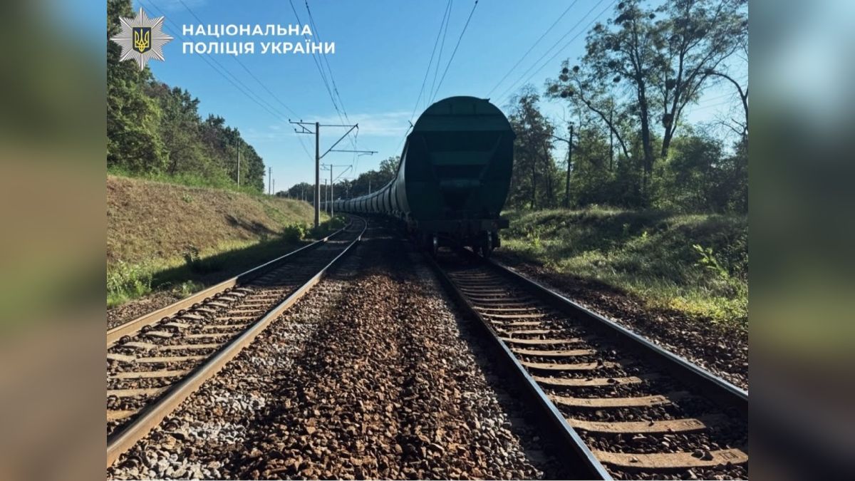Залізнична платформа Склозаводська у Бучі, де вантажний потяг смертельно травмував жінку на коліях