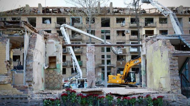 Допомога постраждалим у Києві: КМДА компенсує оренду житла, Тимченко скликає Раду оборони