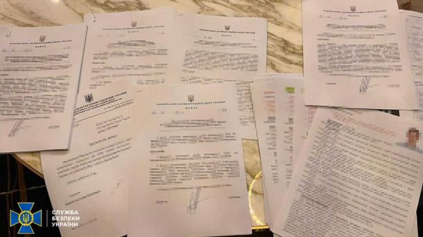 Опалювальний сезон у Києві: тарифи не зростуть, готуються до режиму блекауту Опалювальний сезон у Києві: тарифи не зростуть, готуються до режиму блекауту