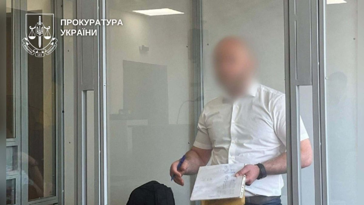 Прокурор просить 10 років для ексудді за смерть військовослужбовця Засідання суду у справі ексудді, обвинуваченого у смертельному наїзді на блокпосту у Святошинському р-ні Києва в травні 2023 року