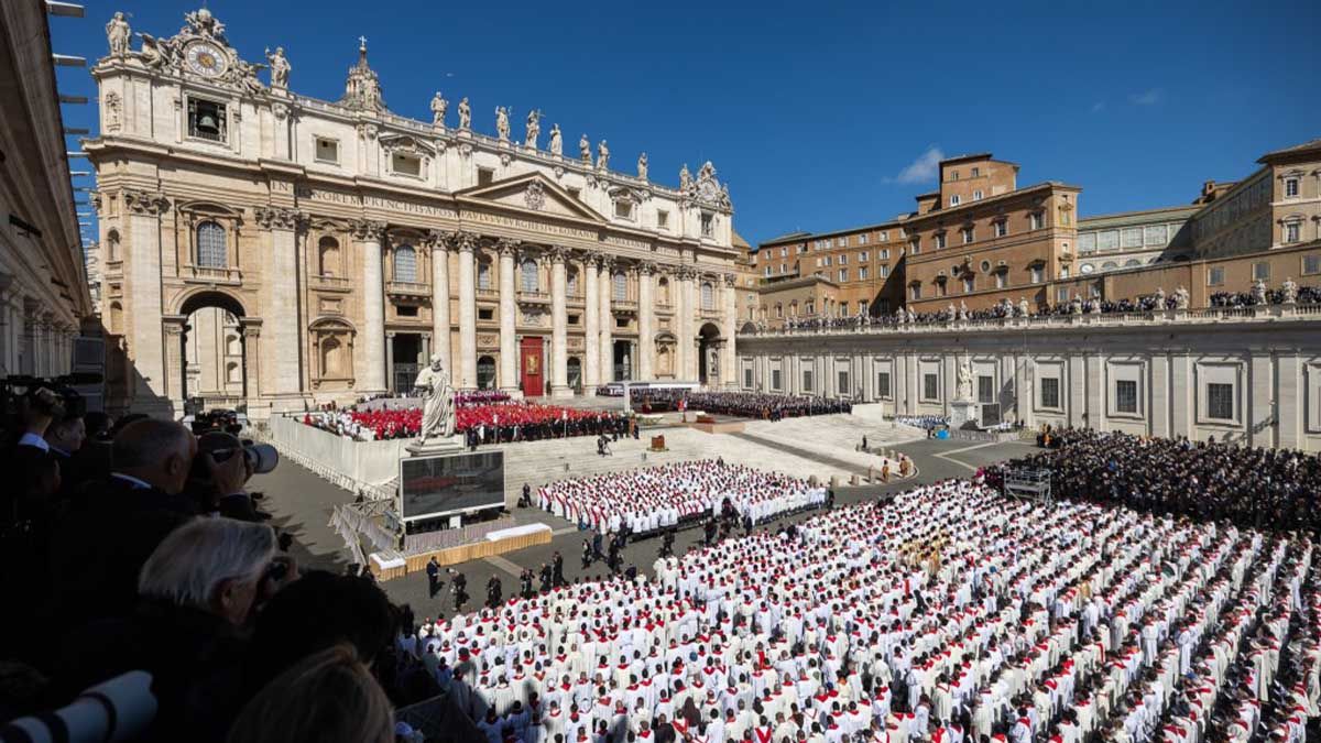 Папа Лев XIV запропонував Ватикан як майданчик для мирних переговорів між Україною та Росією
