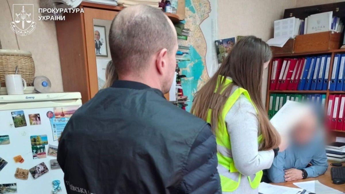 700 тис грн переплати за ґрунтосуміш: посадовець КП Голосіївського району отримав підозру